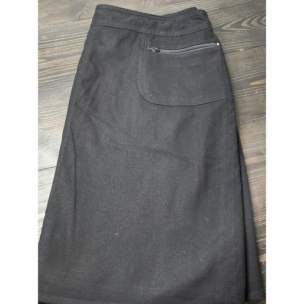 Worthington Black Lined Mini Skirt with Zippered Pockets in front‎ Size 8